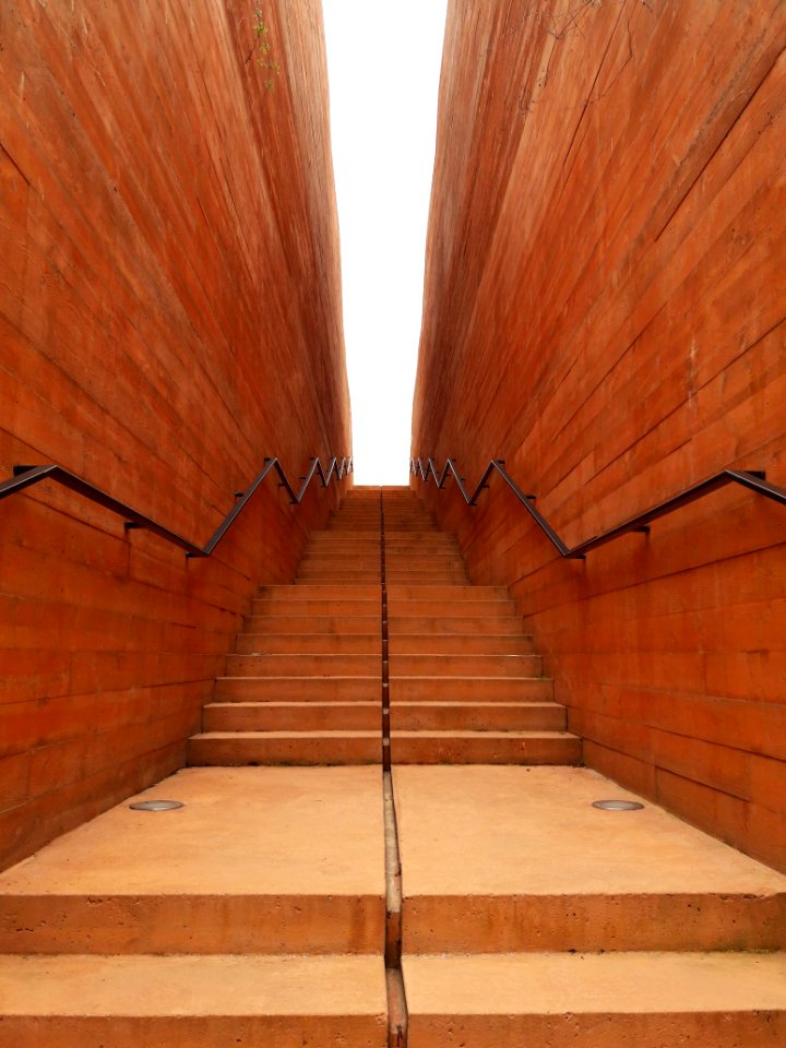 Katyń Museum in Warsaw 08