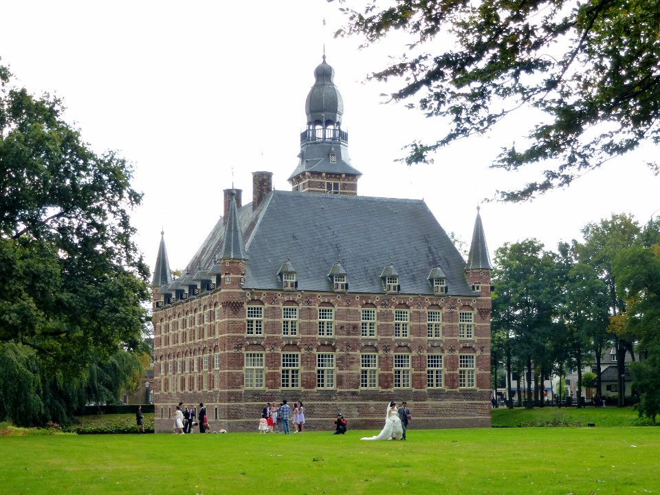 Kasteel Wijchen 22, noordvleugel met noordoosthoek. Het kasteel als trouwlocatie