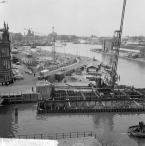 Kattenburgerbrug bij marine-etablissement wordt vervangen door geheel nieuwe, Bestanddeelnr 917-5656