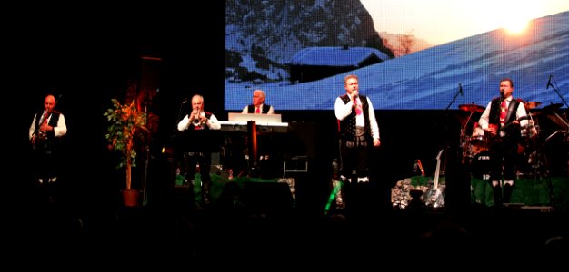 Kastelruther Spatzen 2016 - (30)