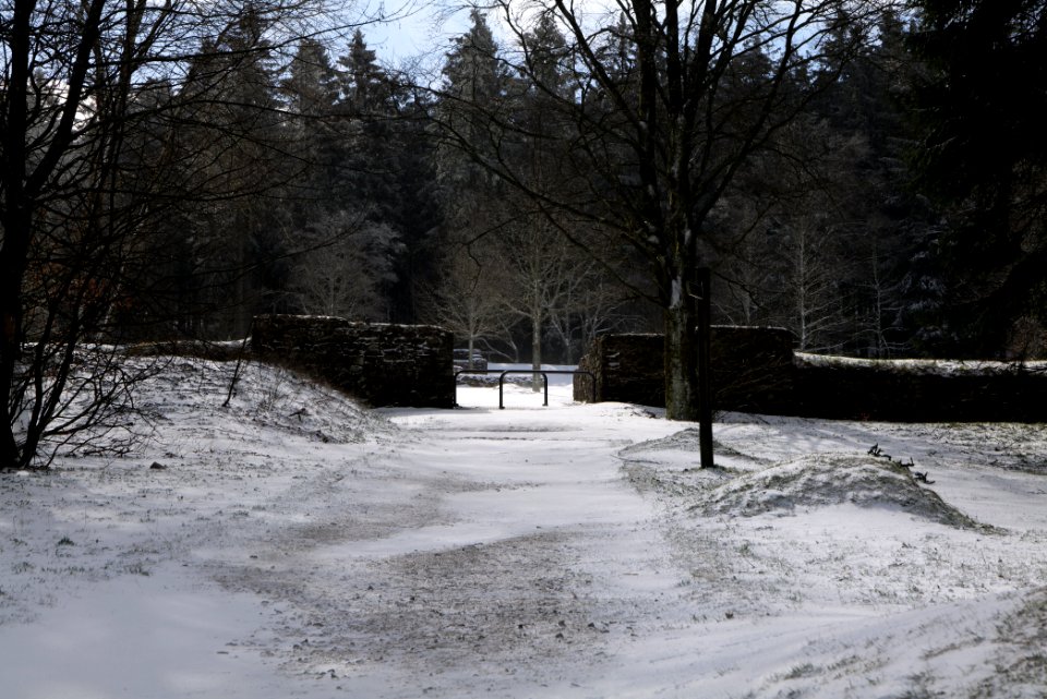 Kastell Kleiner Feldberg with snow 2021-04-06 01