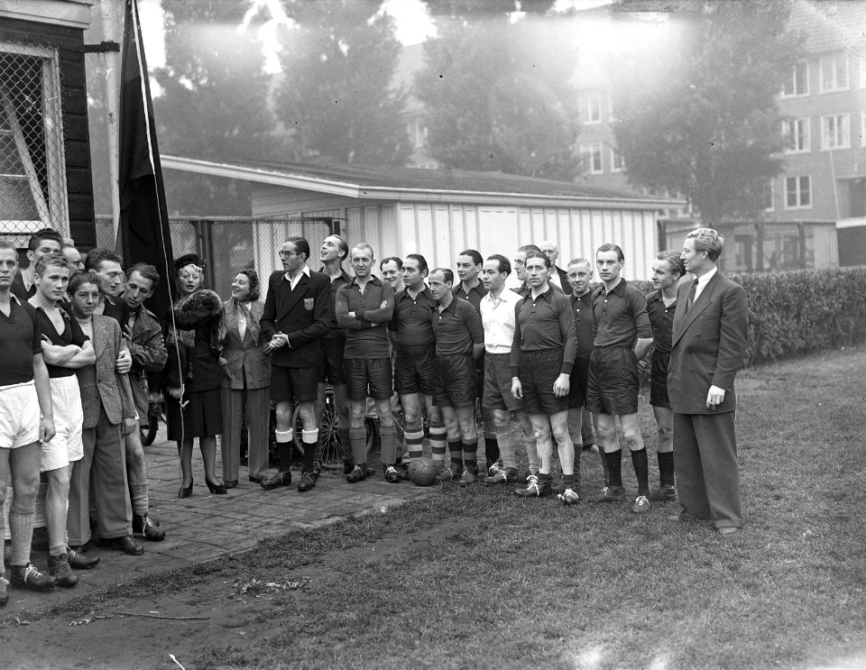 Kasteleins-voetbal, Bestanddeelnr 902-4099