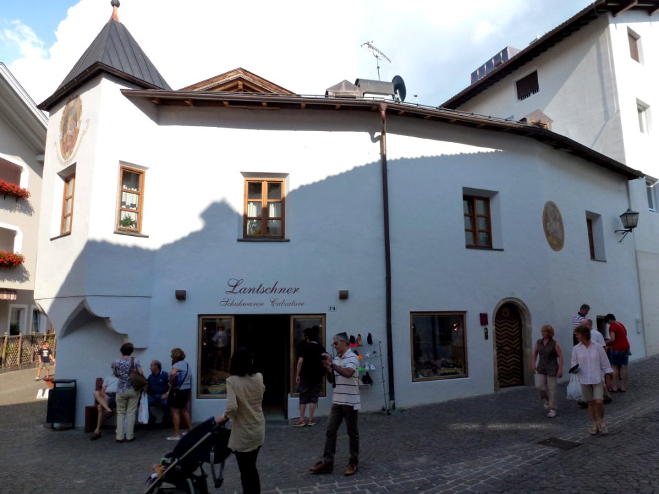 Kastelruth-Oswald-von-Wolkenstein-Platz7