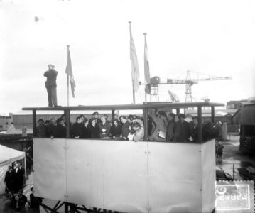 Keizerin Viethnam laat schip te water Haarlem, Bestanddeelnr 905-3857