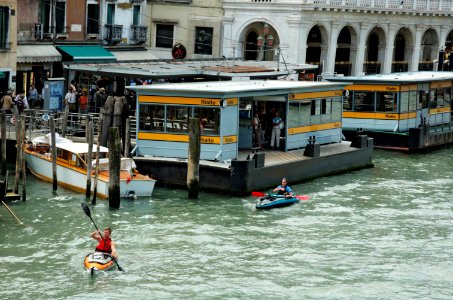 Kayakers-Venice-20050524-018