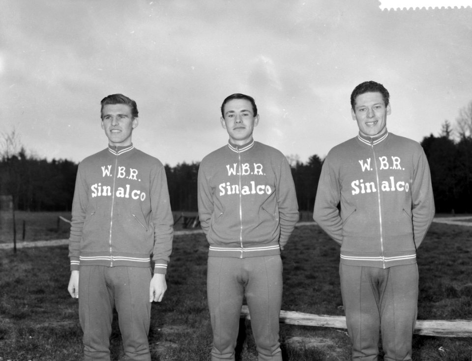 Kees Pellenaers heeft trainingskamp voor wielrenners in Jeugdherberg Het Putven, Bestanddeelnr 911-0687