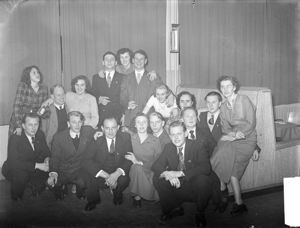 Kattenburg Feest oud marine mannen, Bestanddeelnr 904-3370