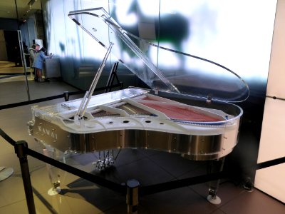 KAWAI GRAND PIANO (1)