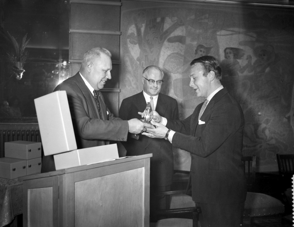 Kees Brusse krijgt zijn Oscar, Bestanddeelnr 909-4911