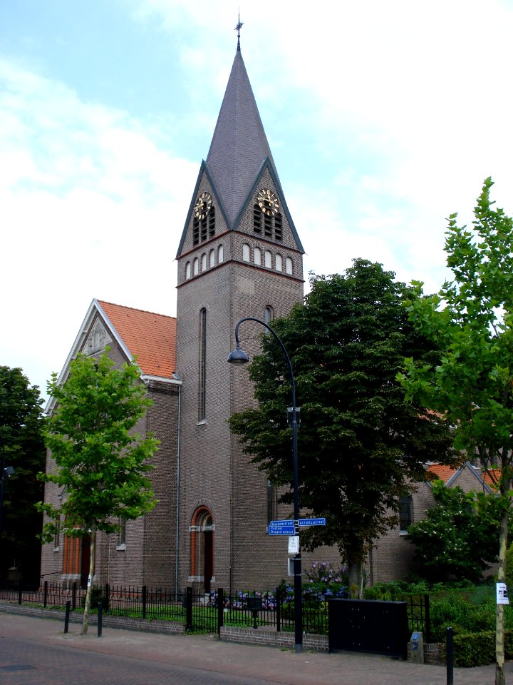 Keldonk (N-Br, NL) church, edge view