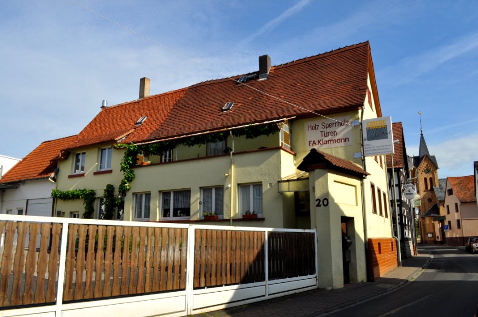Kelkheim, Hauptstraße 20