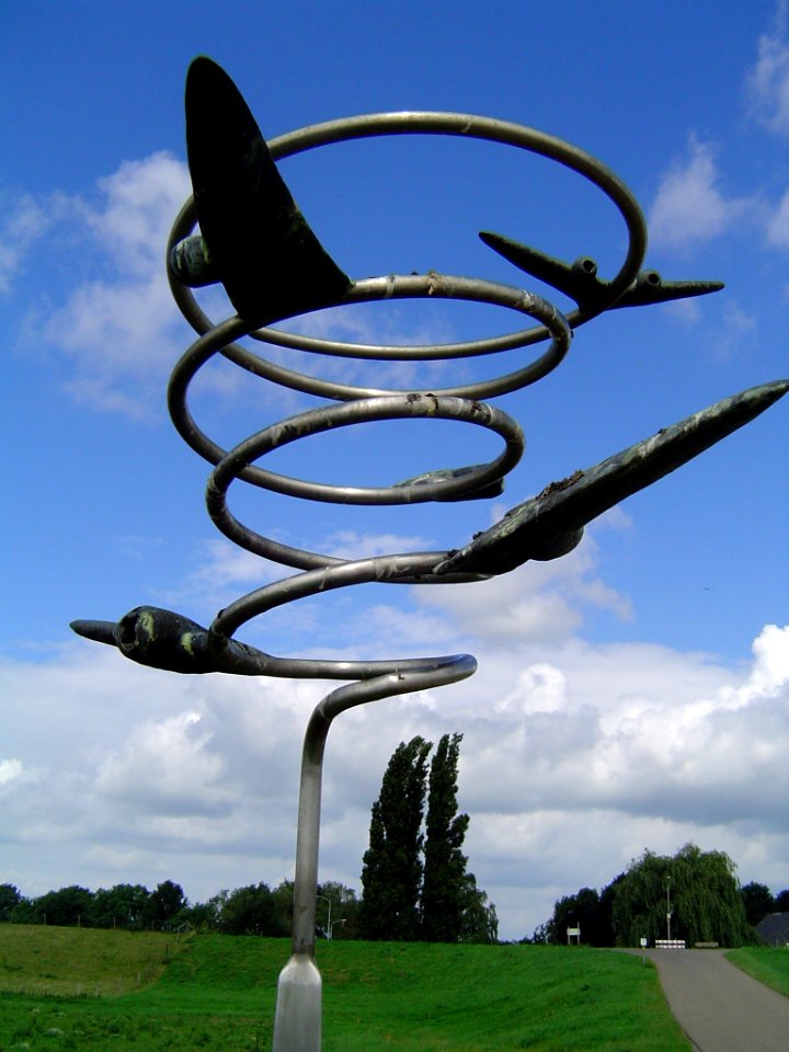 Keent, monument commémoratif de l'ancien champ d'aviation