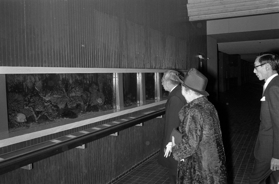 Keizer Hirohito en echtgenote bezoeken Artis Amsterdam, Bestanddeelnr 925-0286