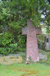 Kelkheim, alter Friedhof, Gefallenendenkmal WK II