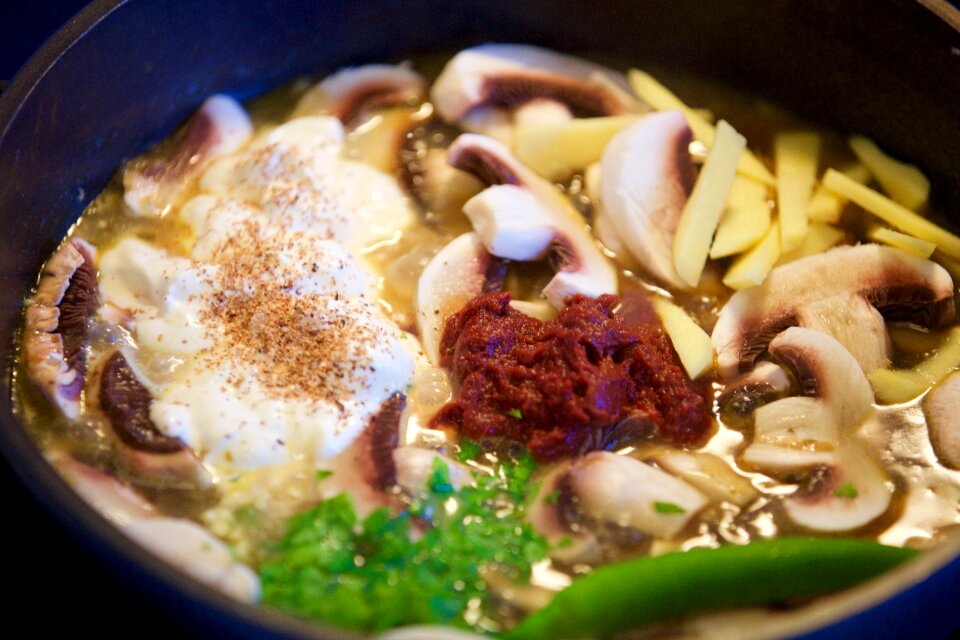 Vegetables sauce cream
