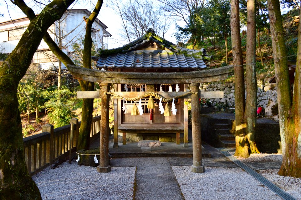 Katsuraoka-jinja, shaden