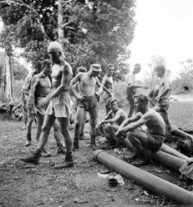 Karangendah De B-Batterij van de 8e Afdeling Artillerie hield een oefening. Tij, Bestanddeelnr 13813