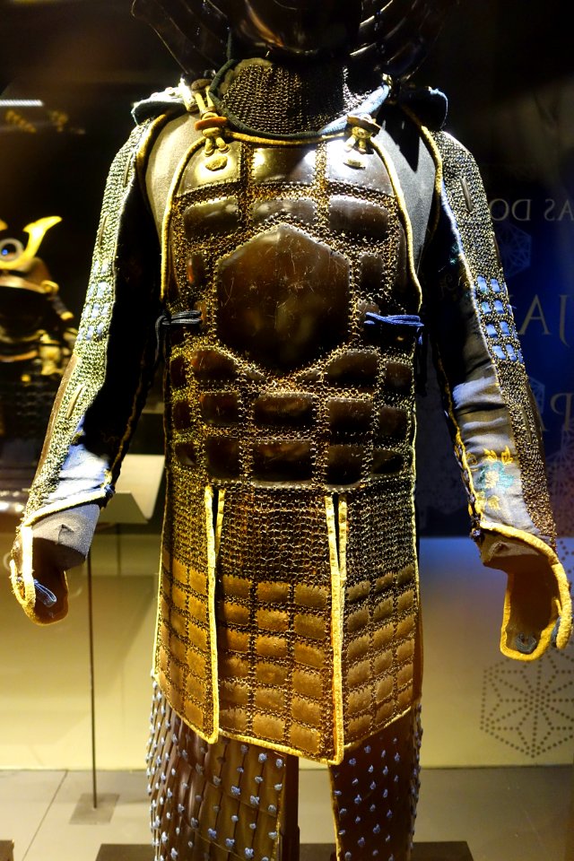 Karuta gane tatami do suit of chainmail armor, Japan, Edo period, 1700s - Museu do Oriente - Lisbon, Portugal - DSC06863