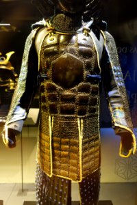 Karuta gane tatami do suit of chainmail armor, Japan, Edo period, 1700s - Museu do Oriente - Lisbon, Portugal - DSC06863