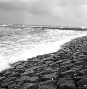 Karakteristieke landschappen, zee, hondsbosse zeewering, Bestanddeelnr 164-0138