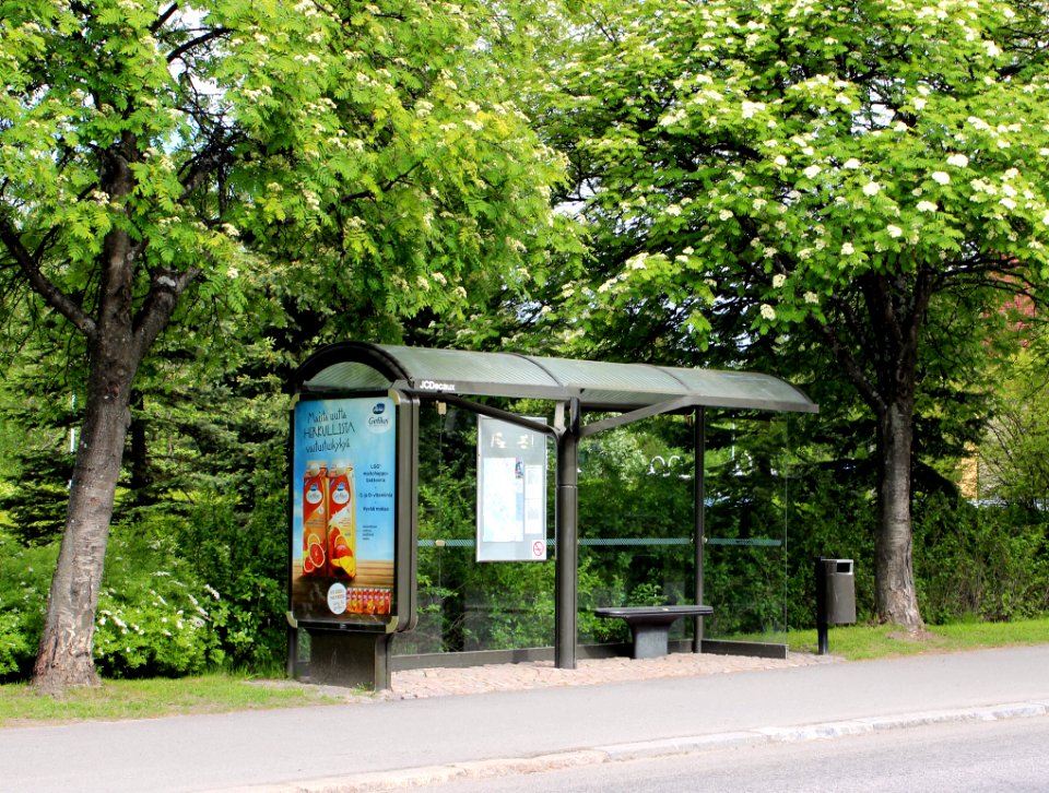 Kasarmintie Bus Stop Oulu 20120614