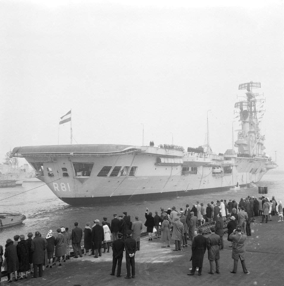 Karel Doorman weer terug uit de West, Bestanddeelnr 913-7876