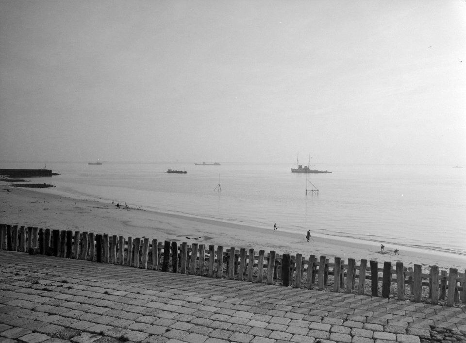 Karakteristieke landschappen, zee, stranden, Bestanddeelnr 160-1399