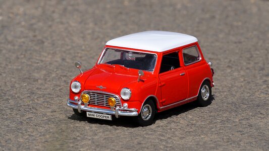 Transport red motor