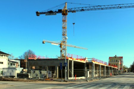 Kasarmintie 1 Oulu 20120519