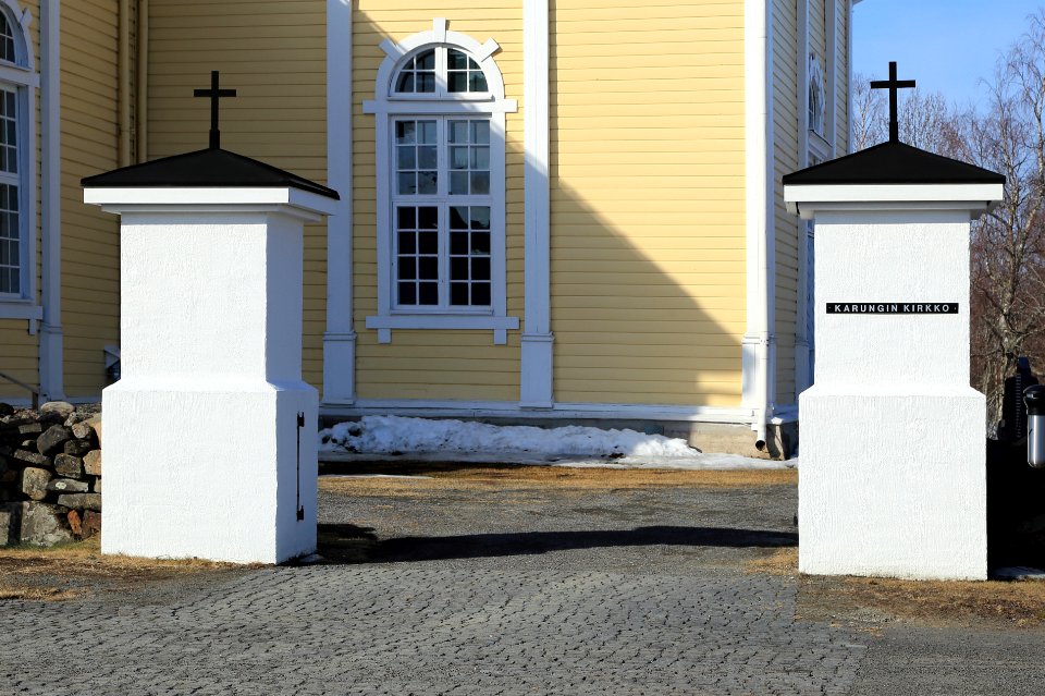 Karunki Church Gate Tornio 20190424 01