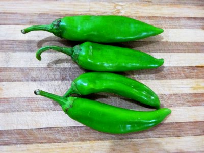 Kashmiri Green Chillies