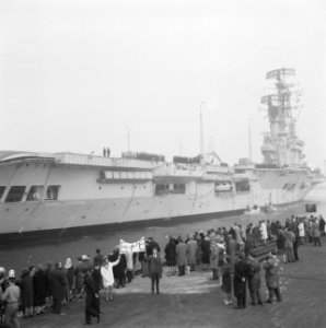 Karel Doorman weer terug uit de West, Bestanddeelnr 913-7877