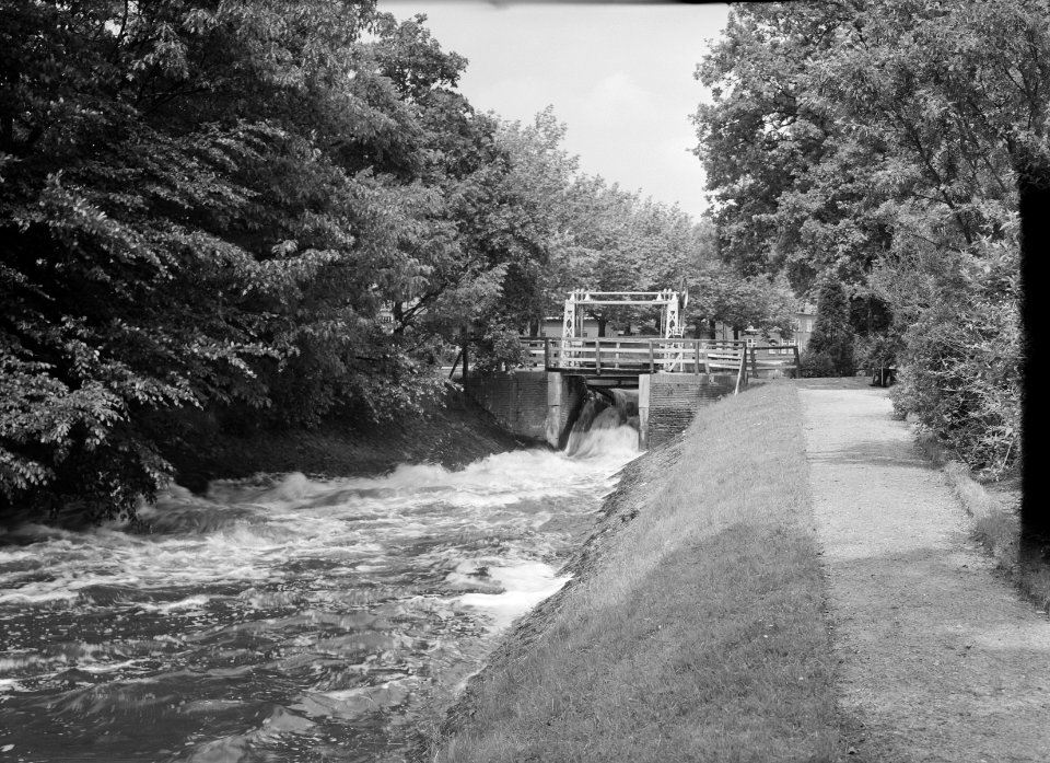 Karakteristieke landschappen, water, stuwen, berkel, bloemersstraat burgemeester, Bestanddeelnr 160-1388