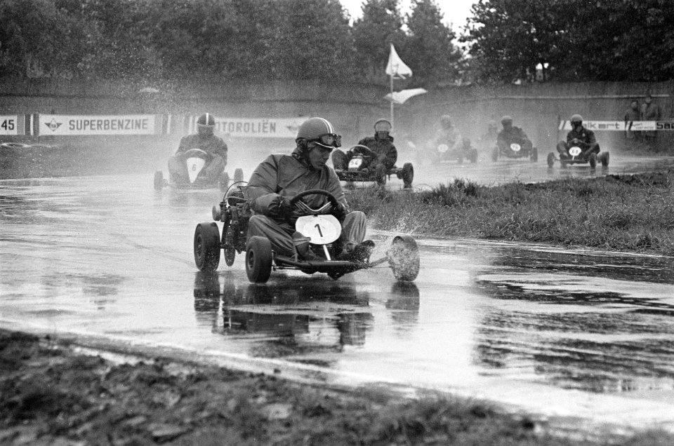 Karting kampioenschappen van Nederland te Leidsedam Voorop de Italiaan Pernigot, Bestanddeelnr 915-4628