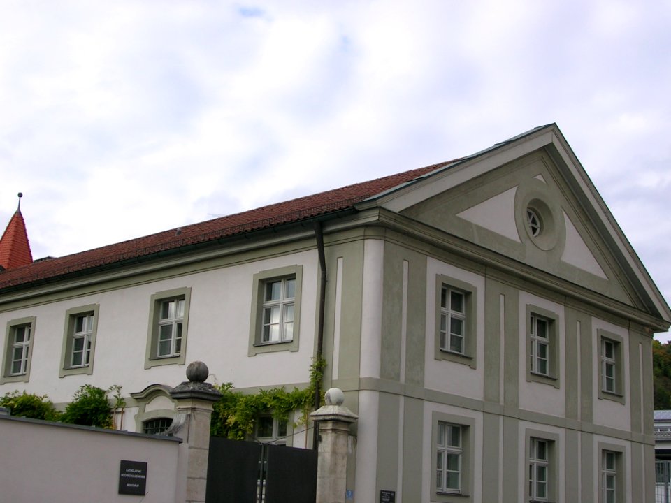 Kardinal-Preysing-Pl 3 Eichstätt -D-1-76-123-3