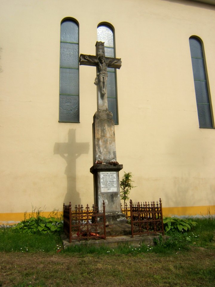 Kaposvár, Szent Margit-templom 04