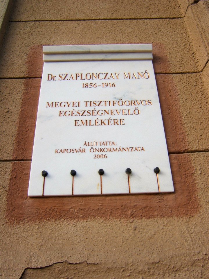 Kaposvár, Szaplonczay-emléktábla