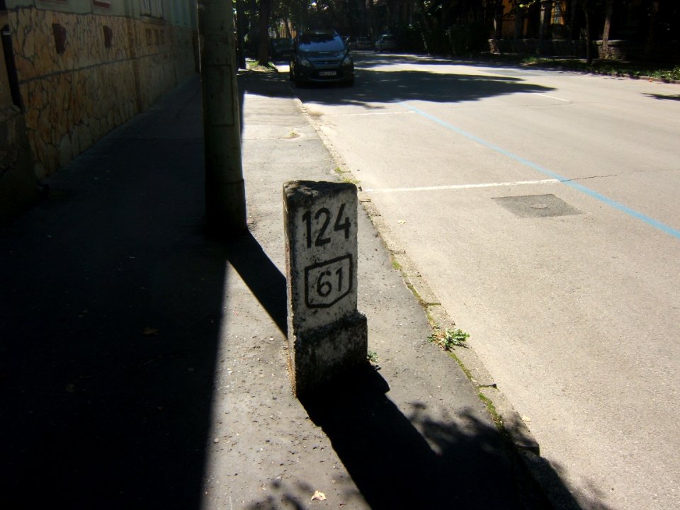 Kaposvár, a régi 124-es kilométerkő 2