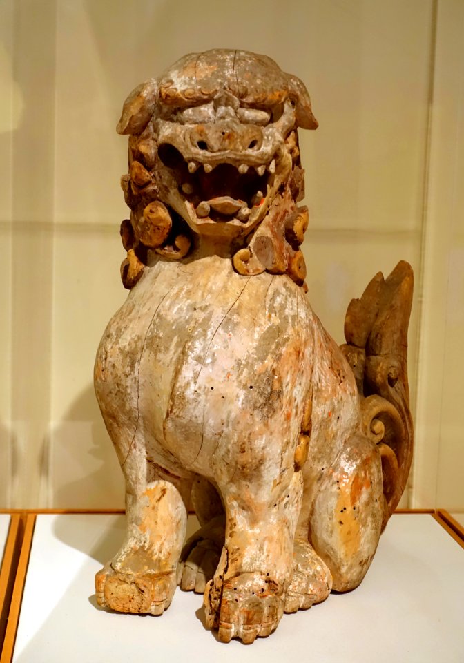 Kara Shi Shi (pair of fu dogs), 2 of 2, Japan, Kamakura period, 1200-1300 AD, wood, traces of gesso and pigment - Dallas Museum of Art - DSC05090