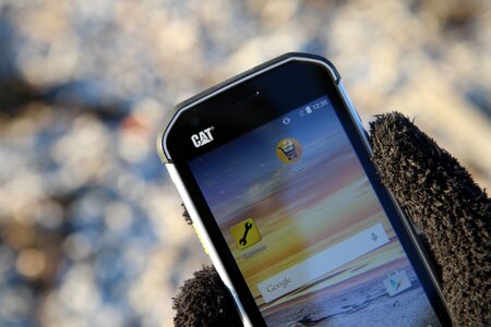 Waterproof dustproof cellphone
