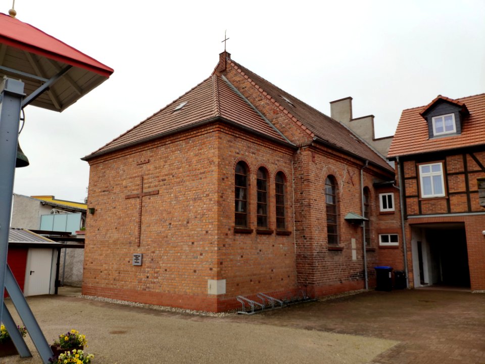 Katholische Kirche Heilige Familie (Goldberg) - Rückseite