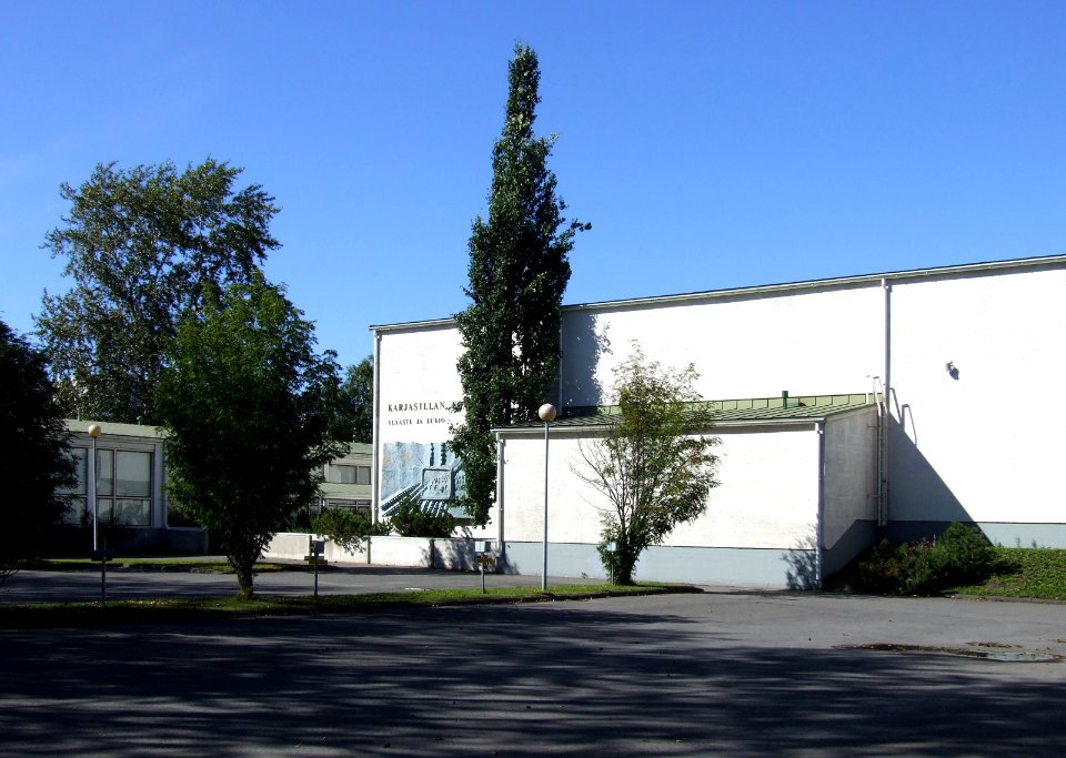 Karjasilta School Oulu 20070819