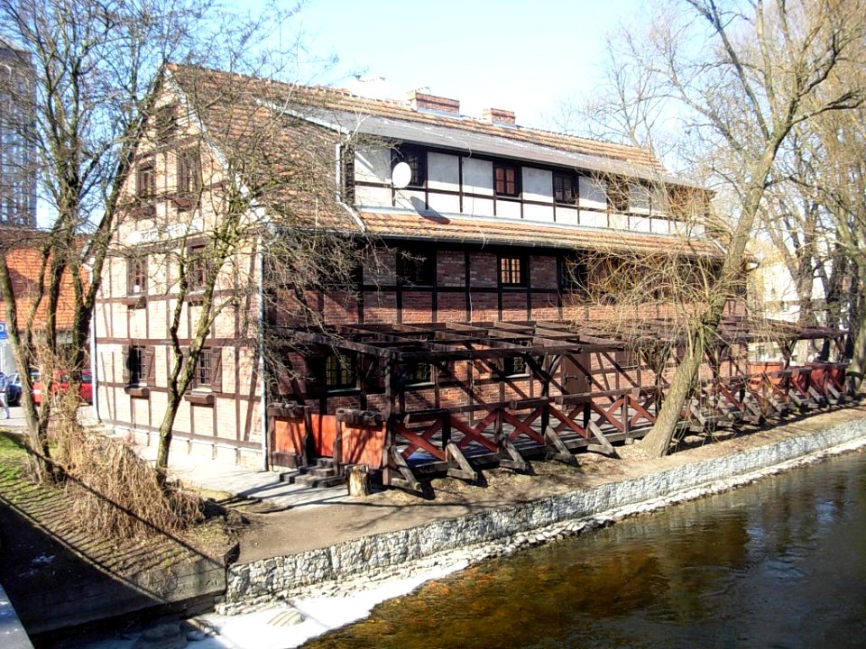 Karczma Młyńska a 03 2011