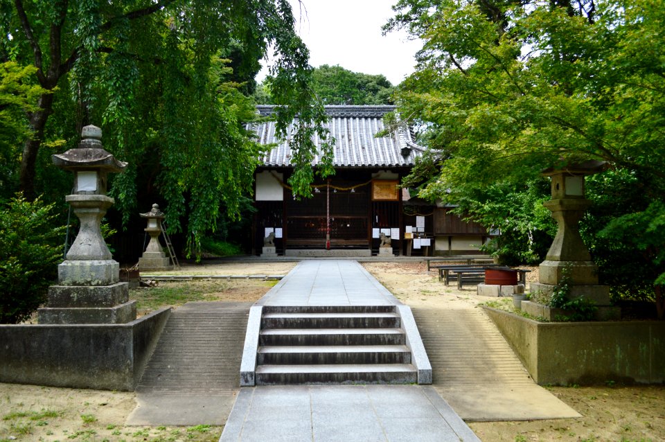 Katanoamatsukami-no-yashiro, haiden-1