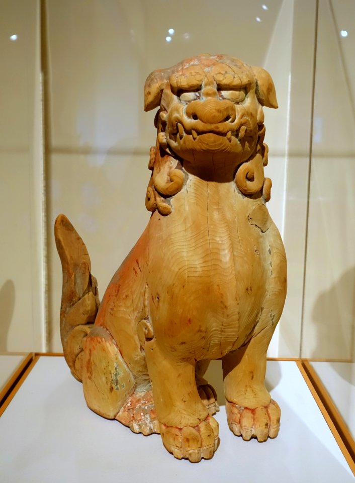 Kara Shi Shi (pair of fu dogs), 1 of 2, Japan, Kamakura period, 1200-1300 AD, wood, traces of gesso and pigment - Dallas Museum of Art - DSC05089
