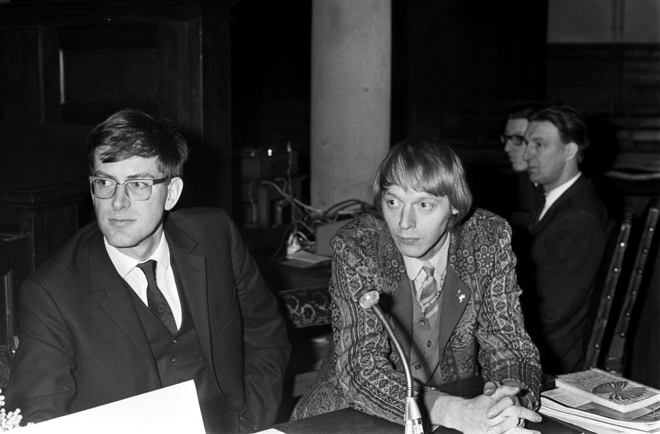 Katholieke Studenten Dagen (KSD 68), teach-in, v.l.n.r. A. van der Staay, S. …, Bestanddeelnr 921-0440