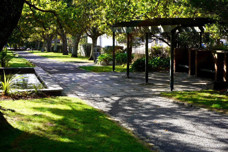Katherine Mansfield Memorial Park - Path and memorial