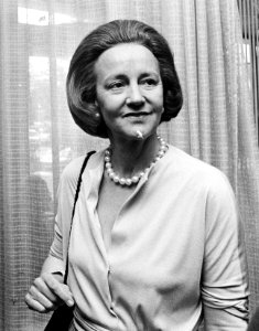 Katharine Graham 927-9432 (cropped)