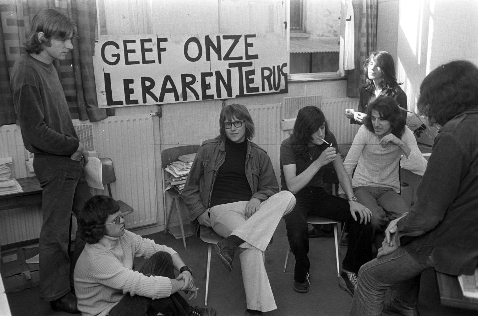Katholieke HAVO De Voorzienigheid in Amsterdam door leerlingen bezet, Bestanddeelnr 926-4890