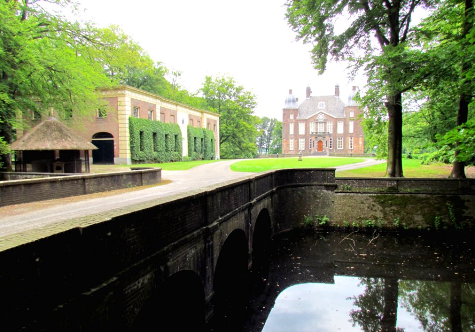 Kasteel Biljoen, voorplein